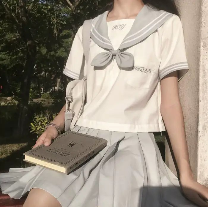 人前叫多莉，人后叫凯蒂